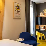 Urban Bivouac Parigi